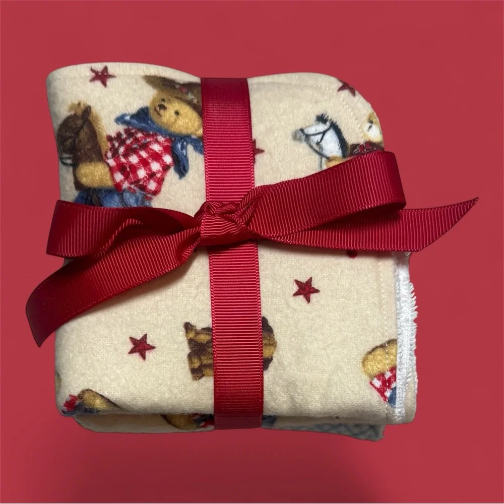 NWT Adorable soft handmade reusable baby/toddler washcloths.